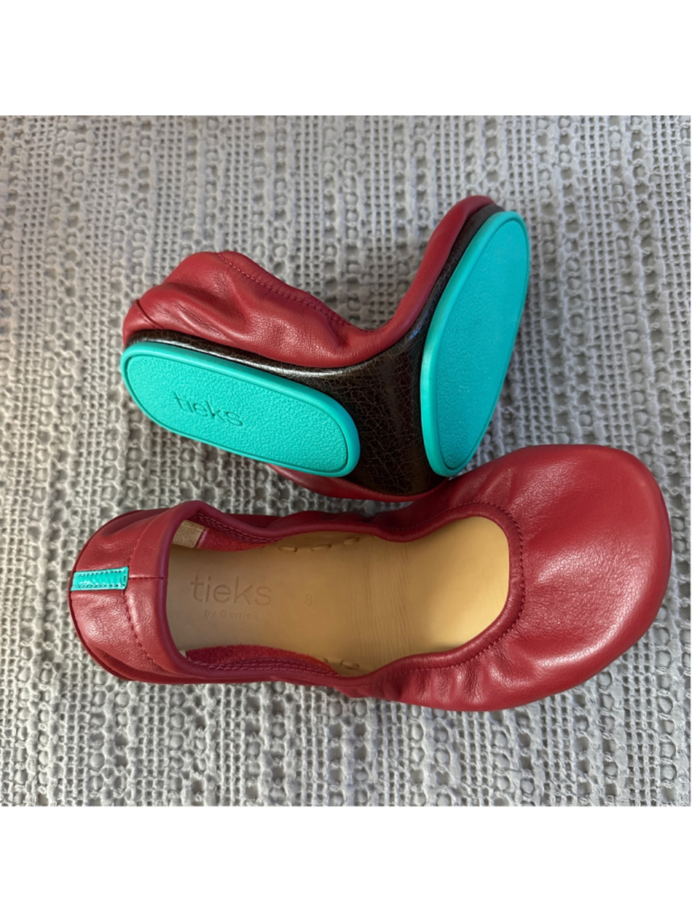 Women's Tieks Leather Ballet Flats Size 8 Red and Turquoise